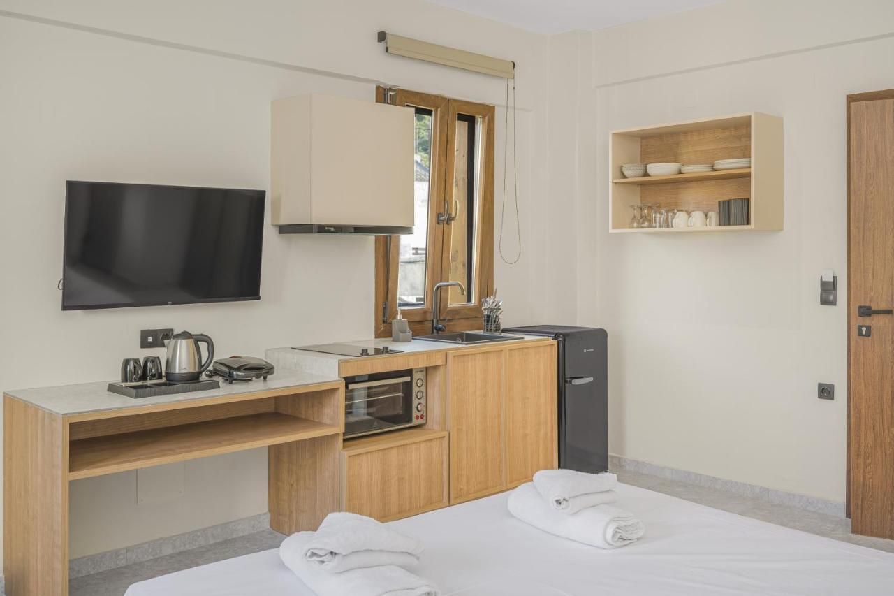 הרסוניסוס Achatis Suites מראה חיצוני תמונה