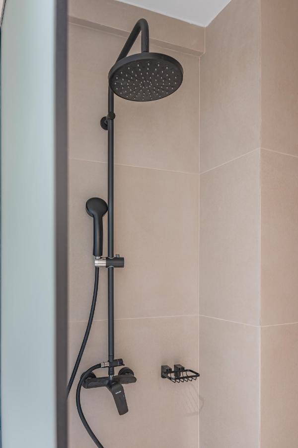 הרסוניסוס Achatis Suites מראה חיצוני תמונה